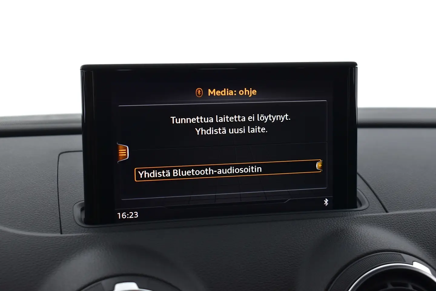 Car Image - 3UxOW2RicncyZbS9XYZtTL
