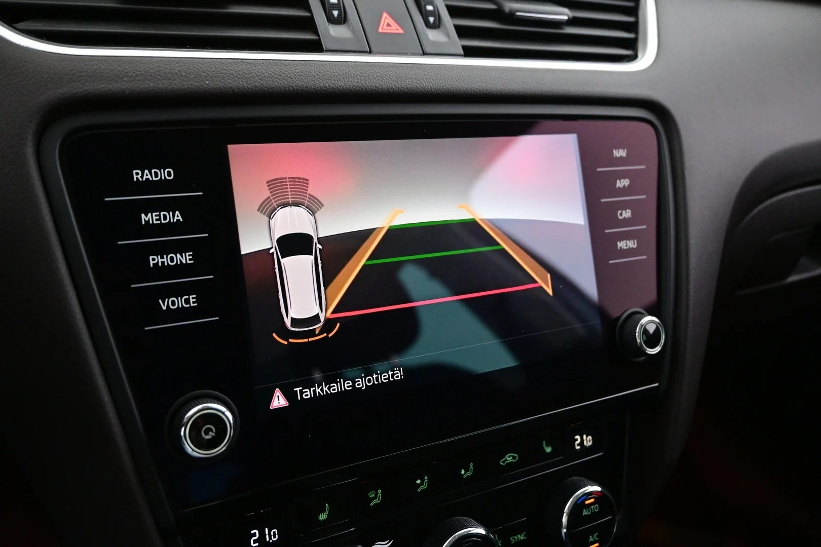 Car Image - 4RDkytuFahdTryGGTrkMdQ
