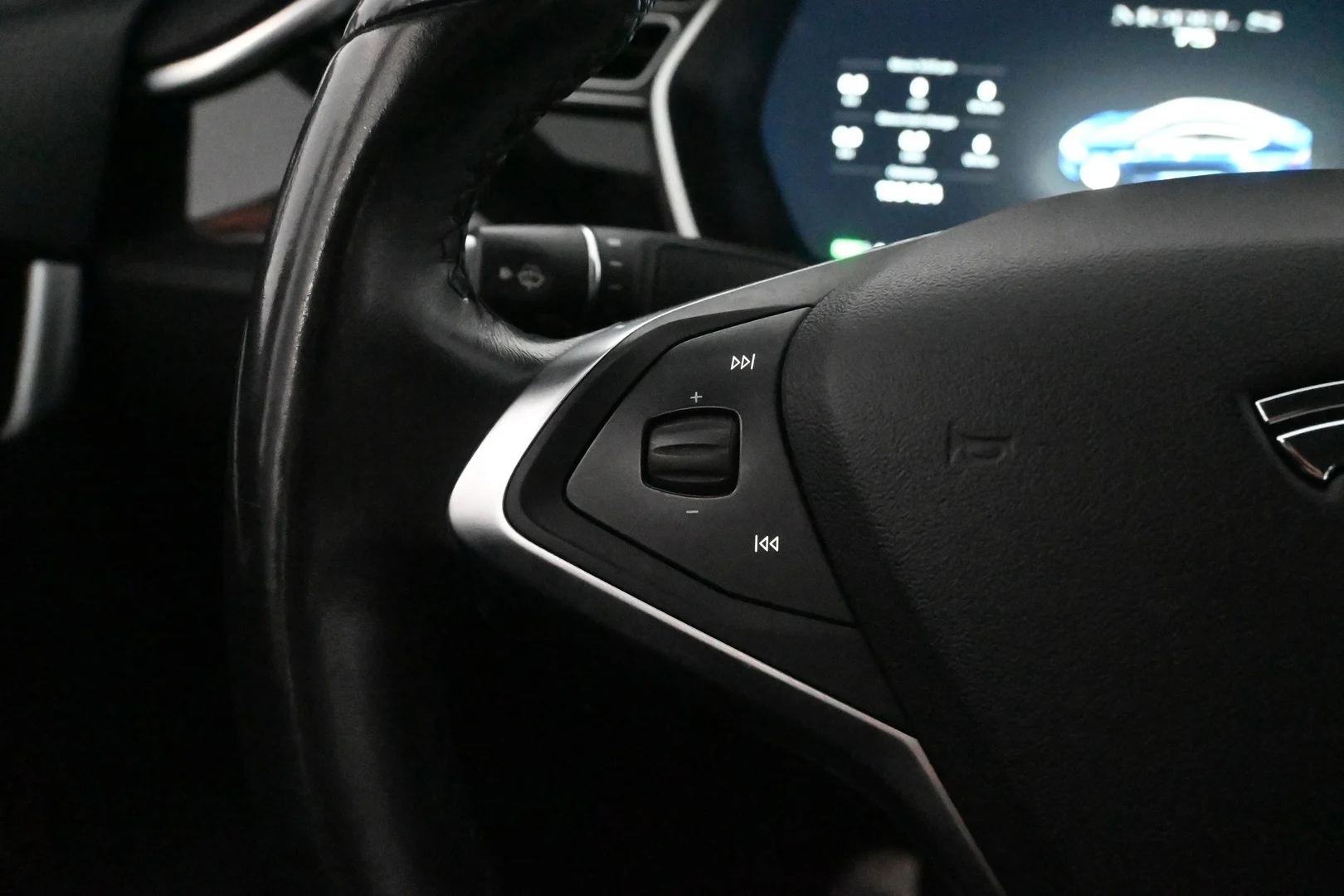 Car Image - 3BvNHp5g23zmnQydoPoaF7