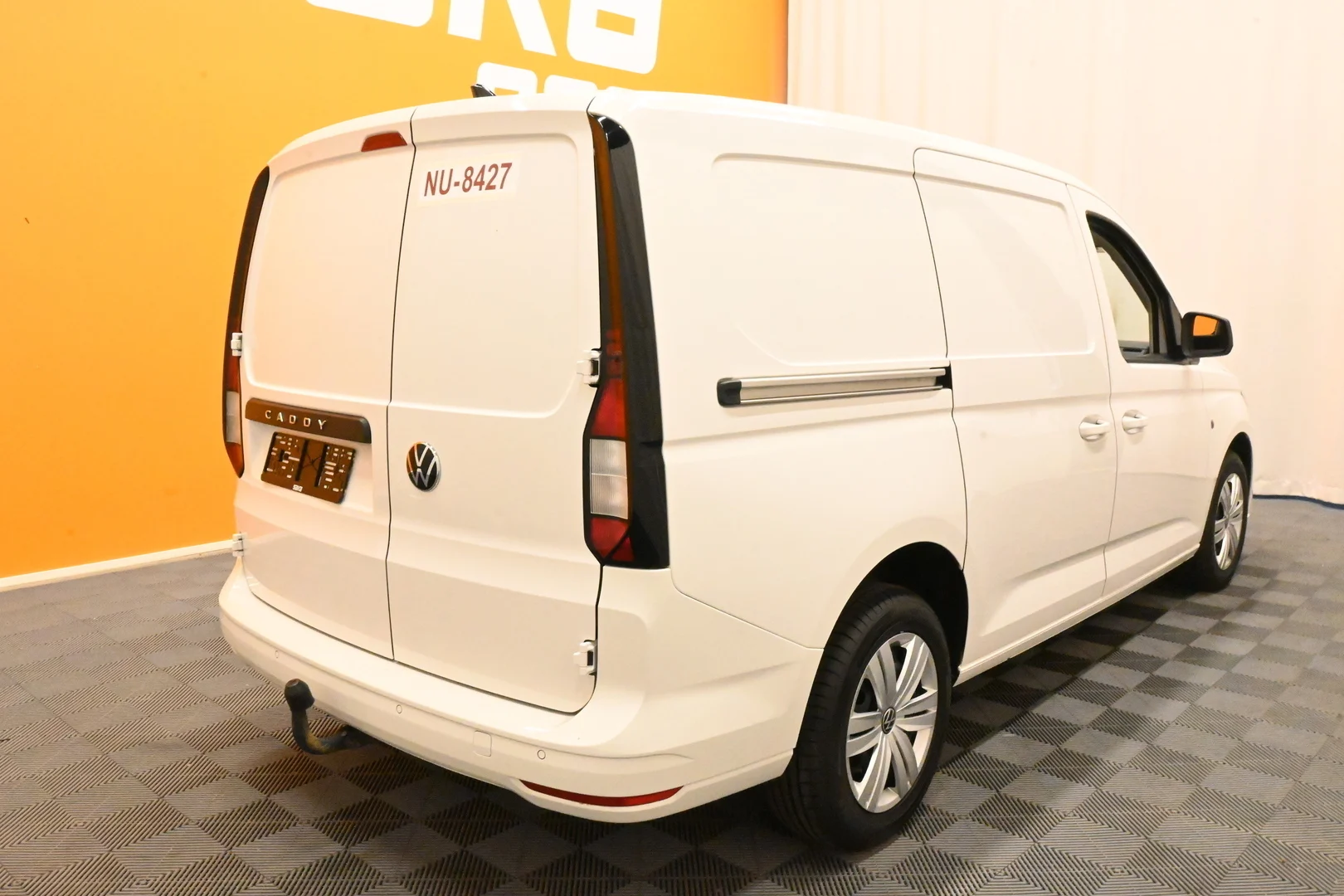 Car Image - 7zeitTk3RE76c5giil8nCU