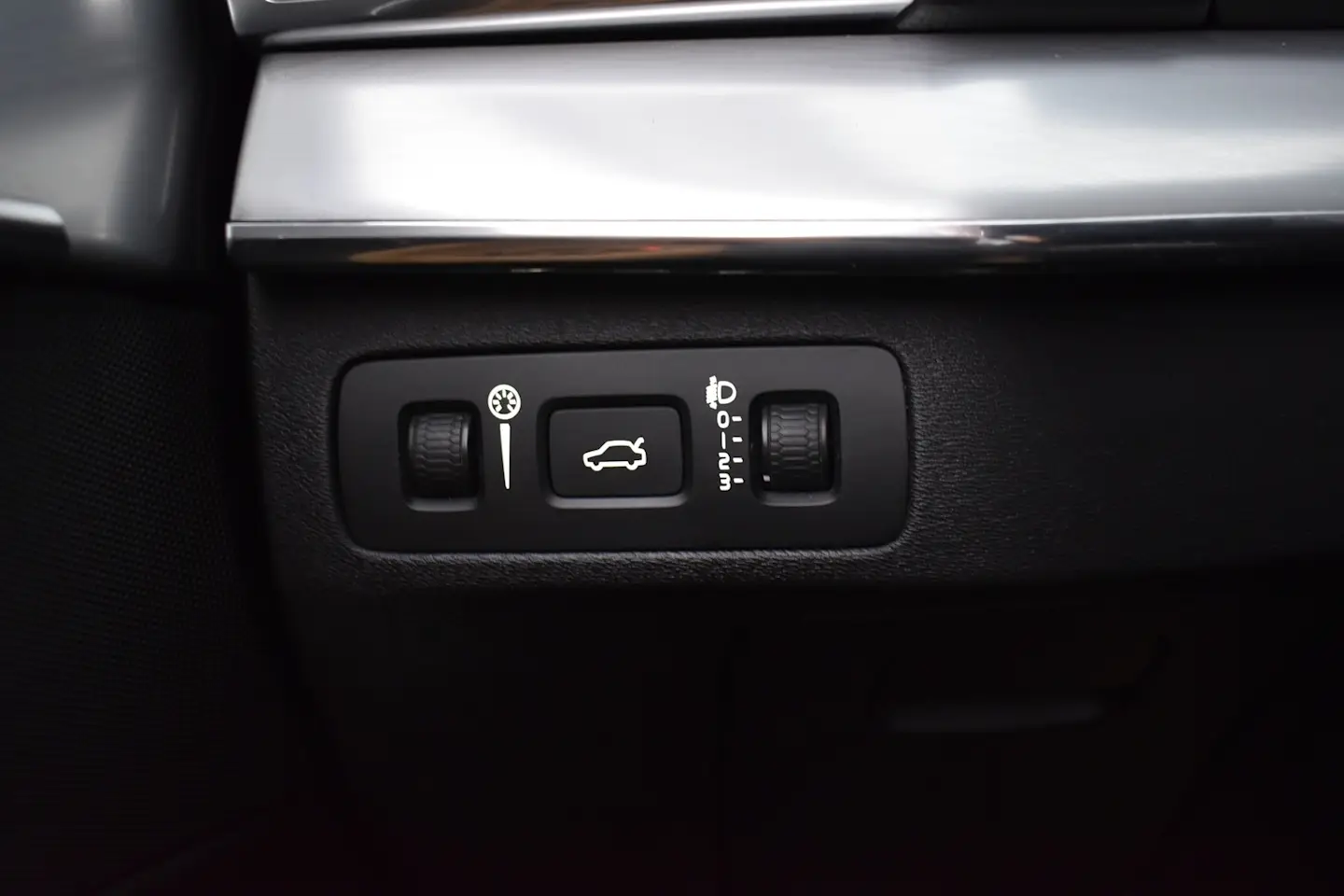 Car Image - 43STJmTuhXfp0nUlbmLdsG
