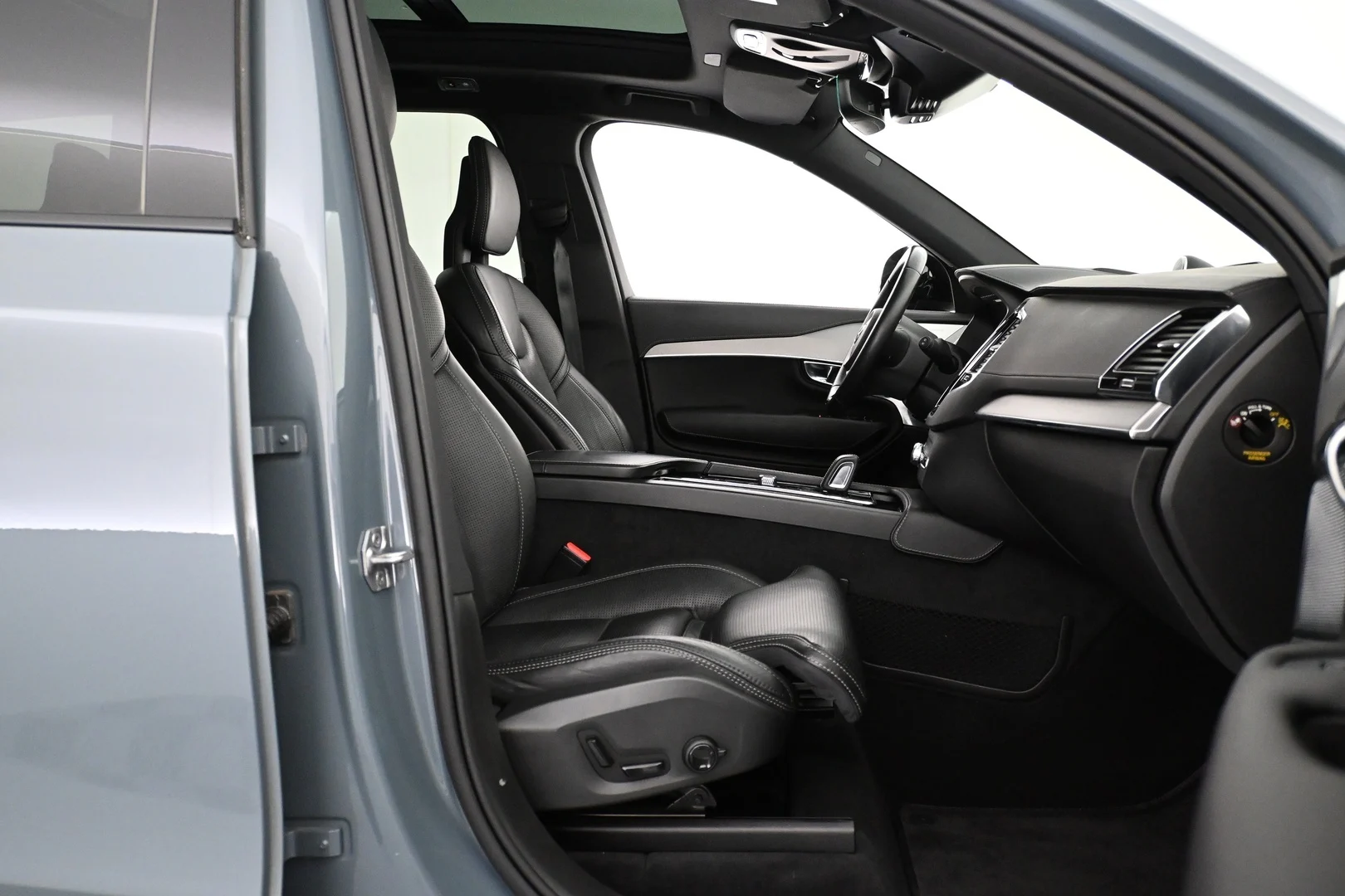 Car Image - 77n7xVQZlWssKUg0vZ7R5x