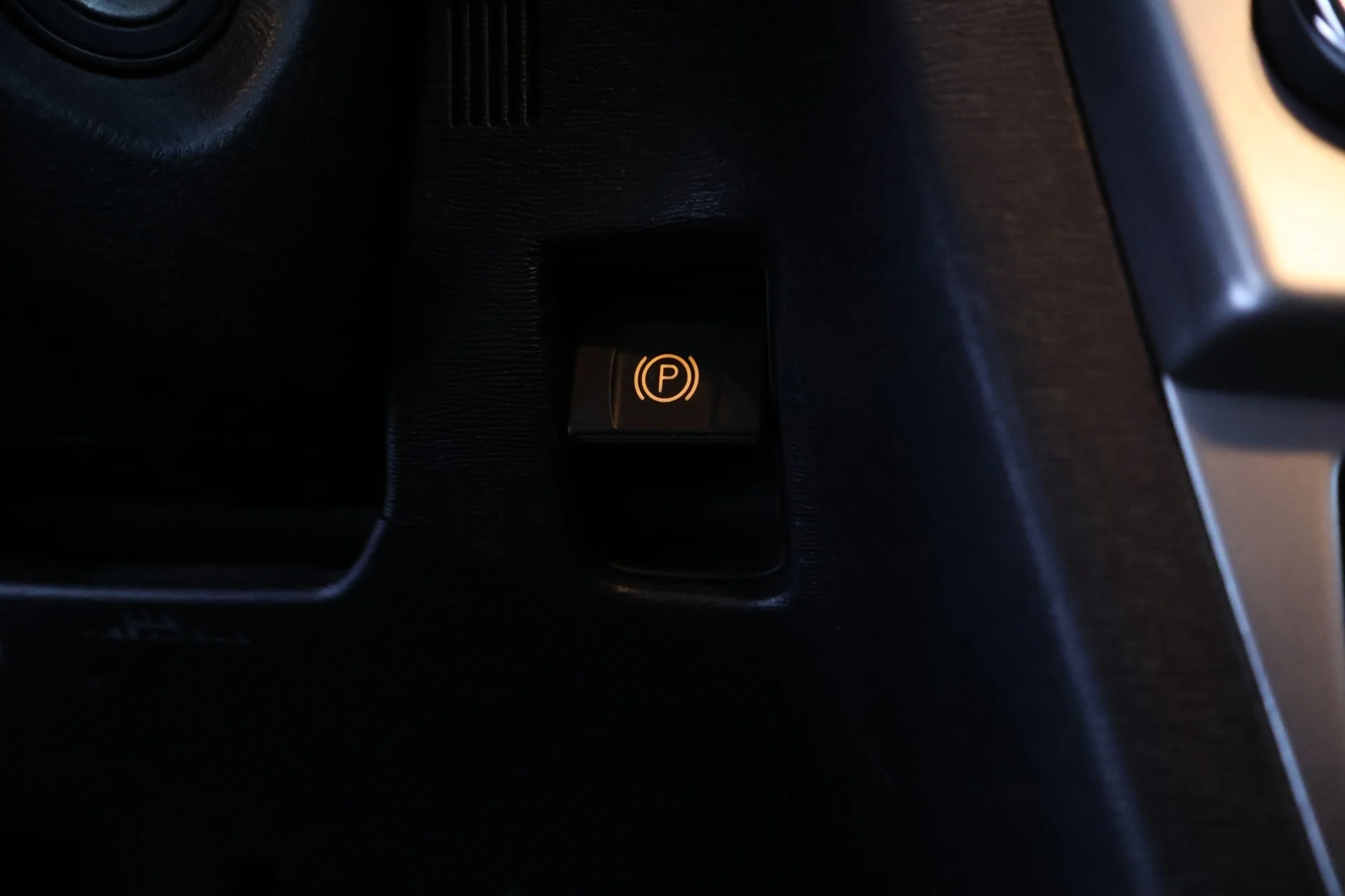Car Image - 3tLBm4AQw2kYYvEkw3ywuQ