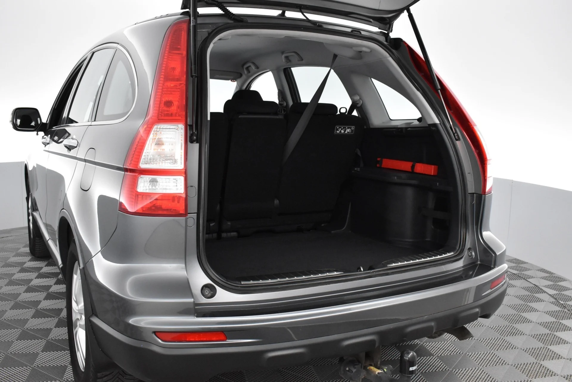 Car Image - 6BRRonh8hoSEBOg5wKVVLd