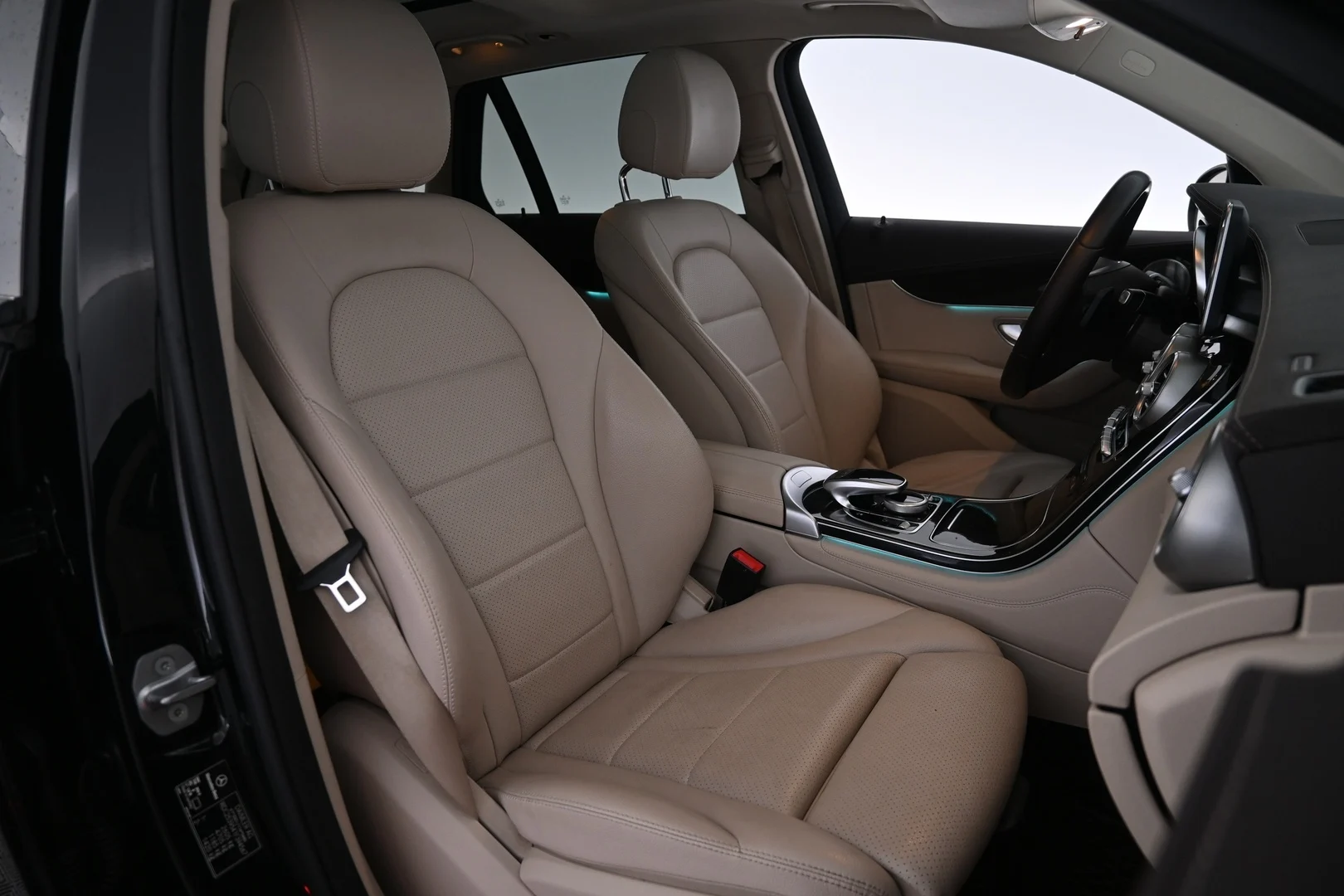 Car Image - 3FI41TJl39Qiq9PeDhKkTA