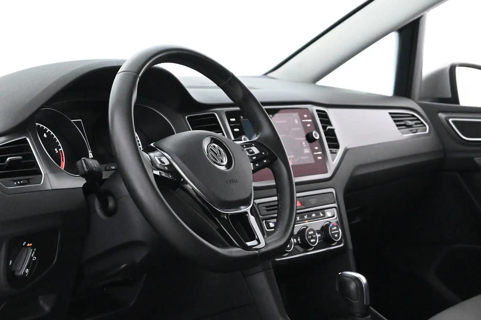 Car Image - 7KmoB11RE43HCBGp4ccymE