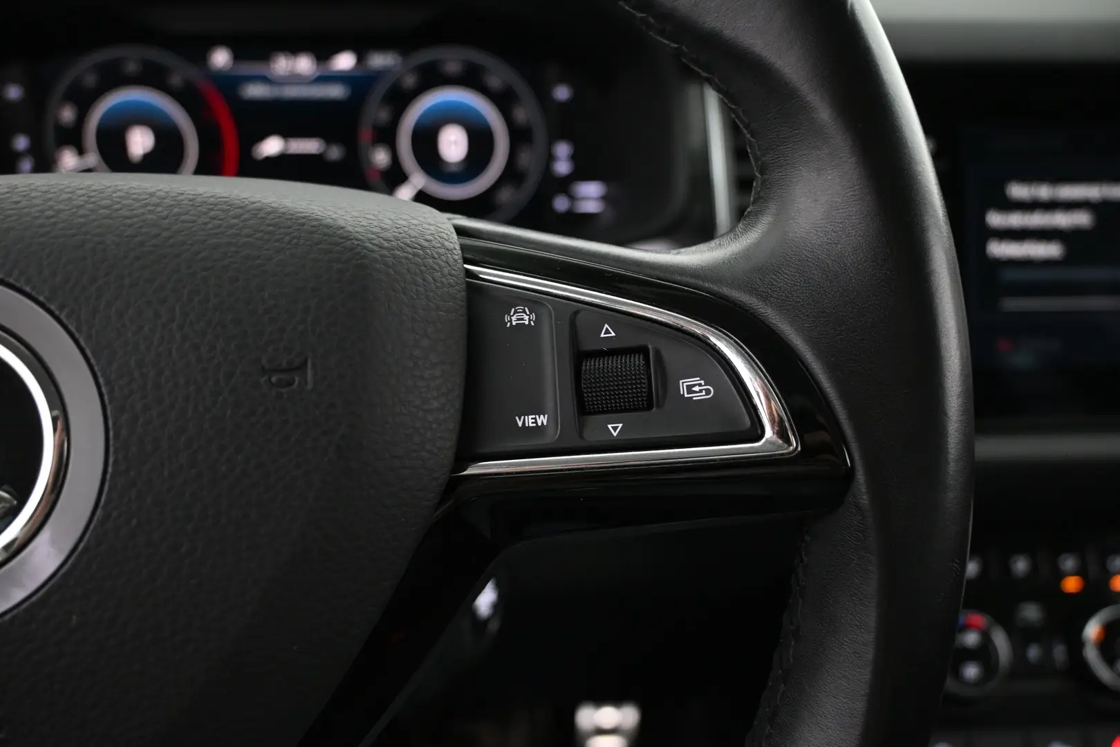 Car Image - X4K9VTFlATEatl3WGinxz