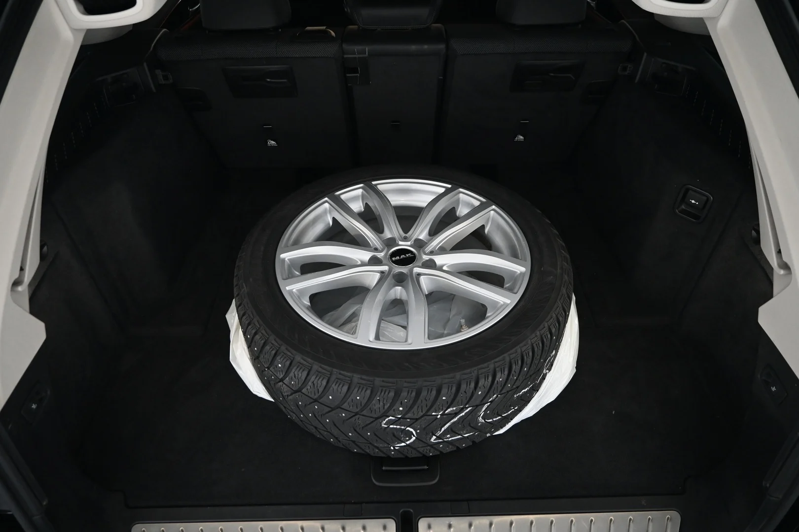 Car Image - 3Qhsg2HwAeOZOAYhBJILMs
