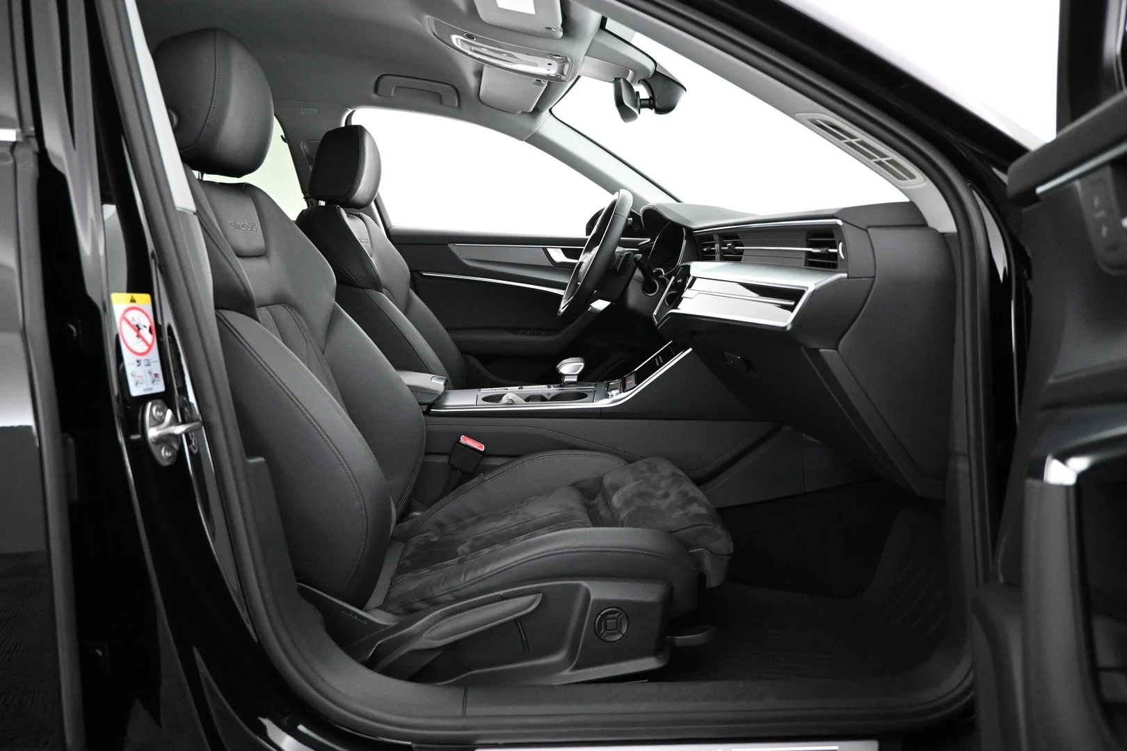 Car Image - 7fKLcxLWAPR2hJlbY3cCIh