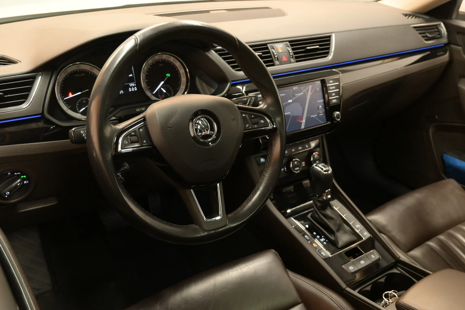 Car Image - 2PKhyZCJGLOmPI9VUiZKax