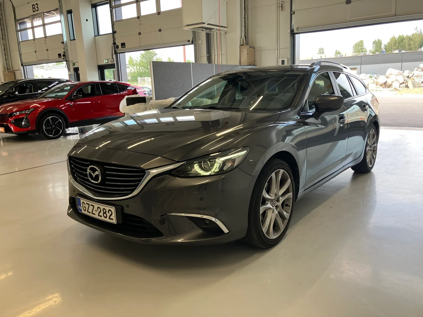 Car Image - 3nsvS4lh338LUTxelhEGmo