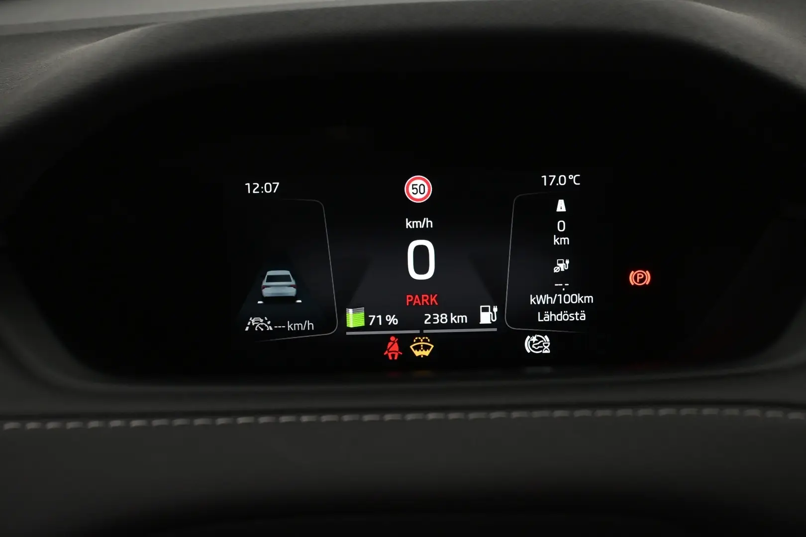 Car Image - 67f0P4Cwi2clHJnZLfDdLN