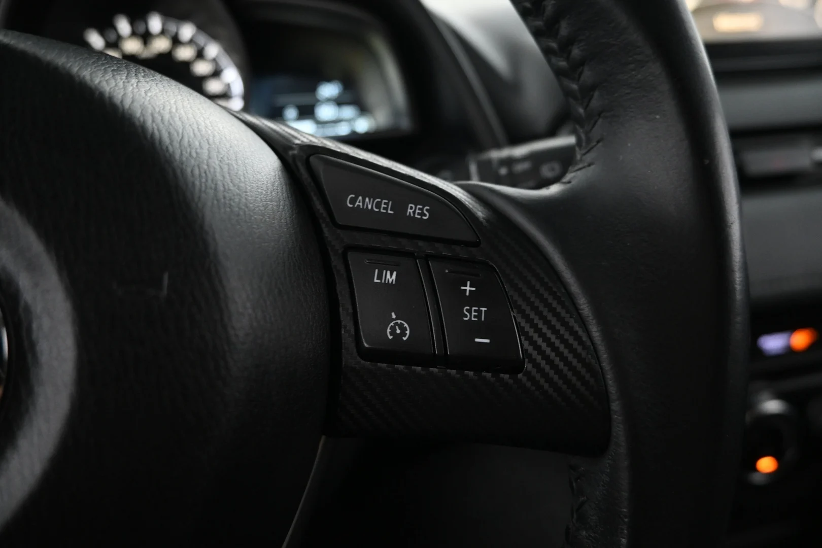 Car Image - 4RVnN2YD7l6AV63VBuRFIK