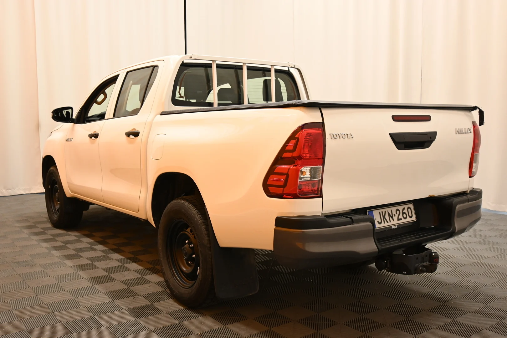 Car Image - 3OC1BzrSlfAsYznJZD0q2a