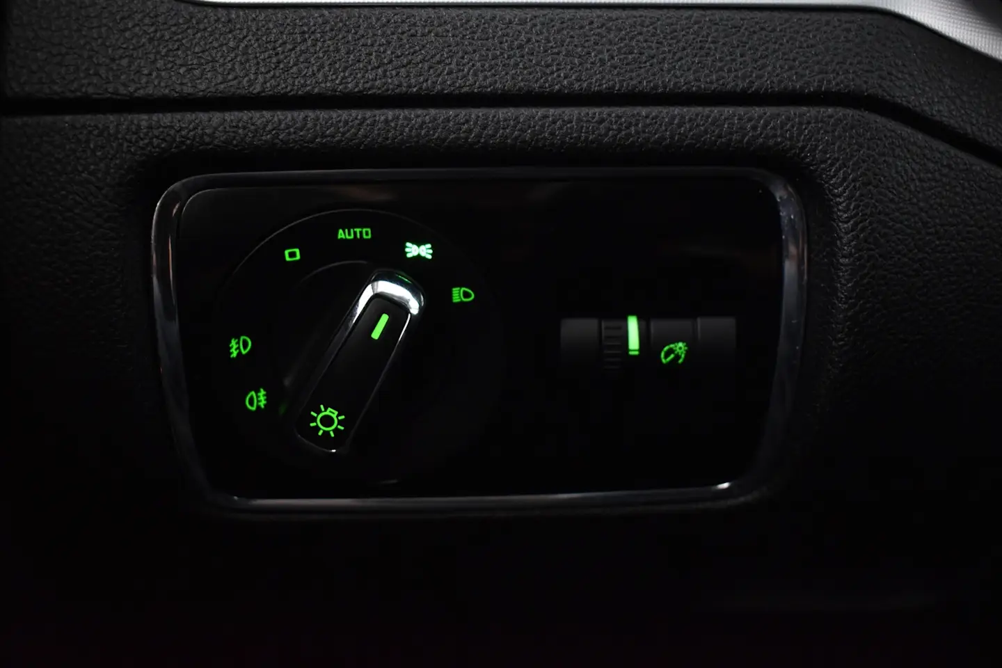 Car Image - 5K4bHtTqyn7SOwALEdpaQZ