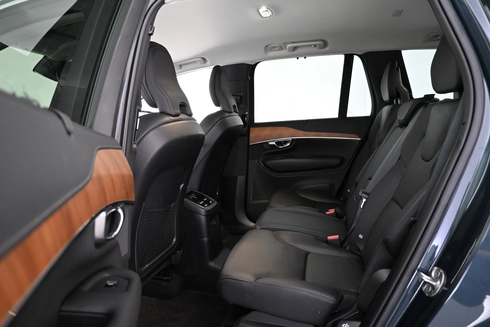 Car Image - 3iKF05N0t3y9cNj3AcmlJr