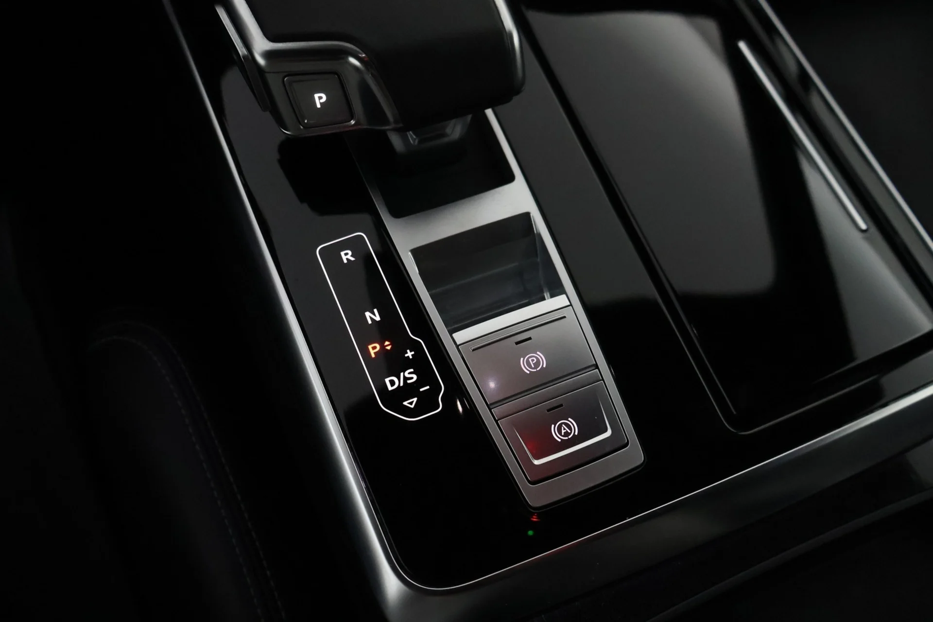 Car Image - 7od7PUCatggpWrAIWVrwoQ