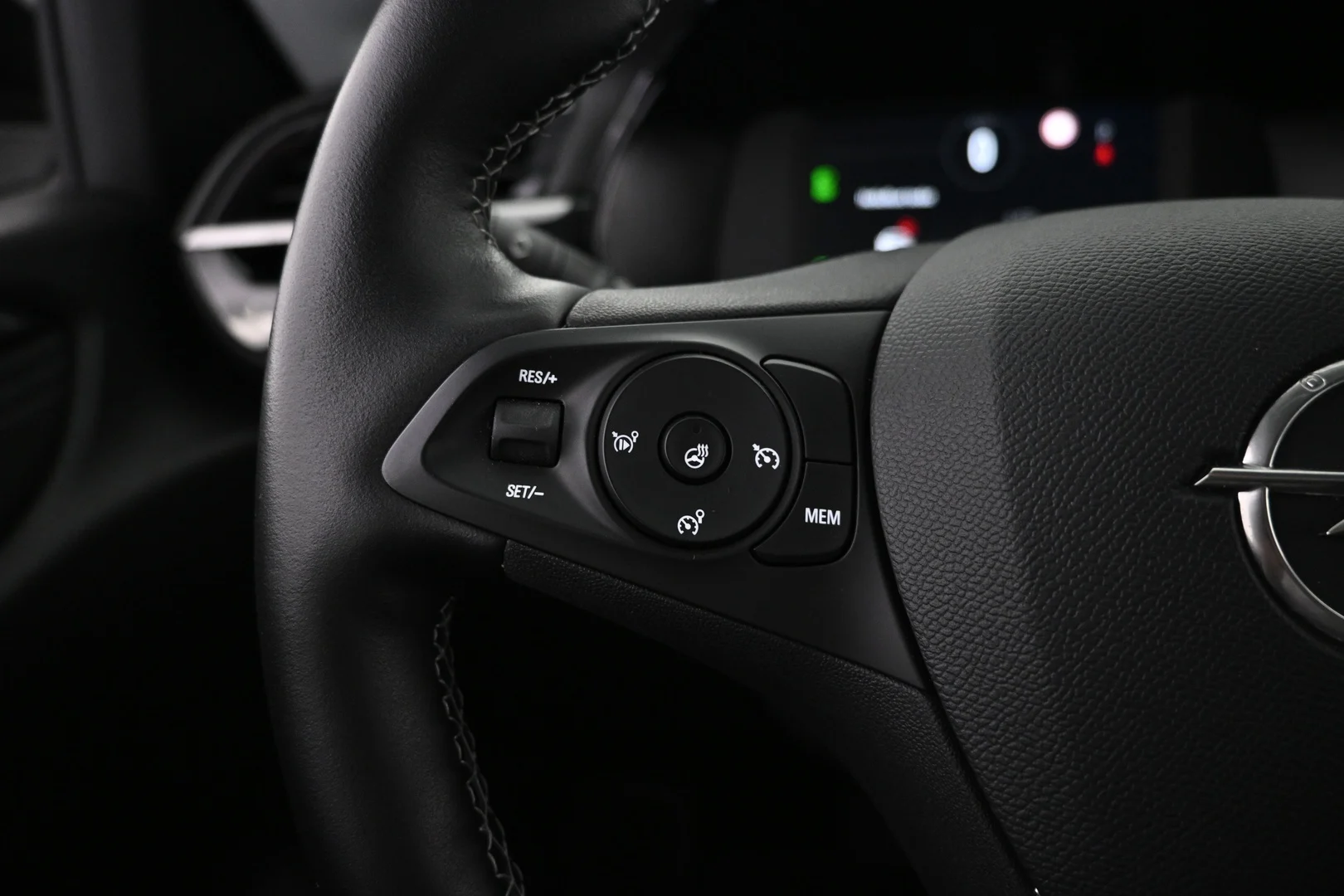 Car Image - 7cM1EDhq0bwrLMuhdXplfr
