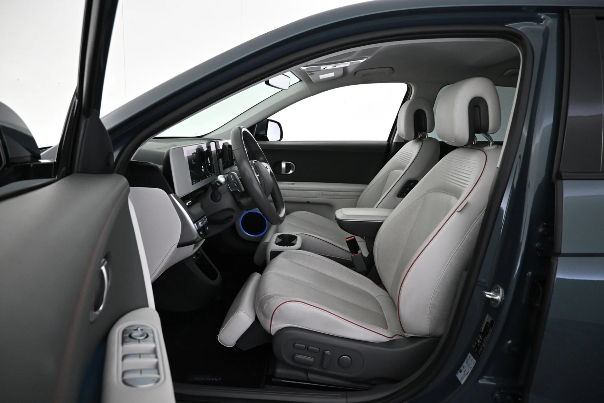 Car Image - 3lL1hBJYxu4dL8fPZJS81N
