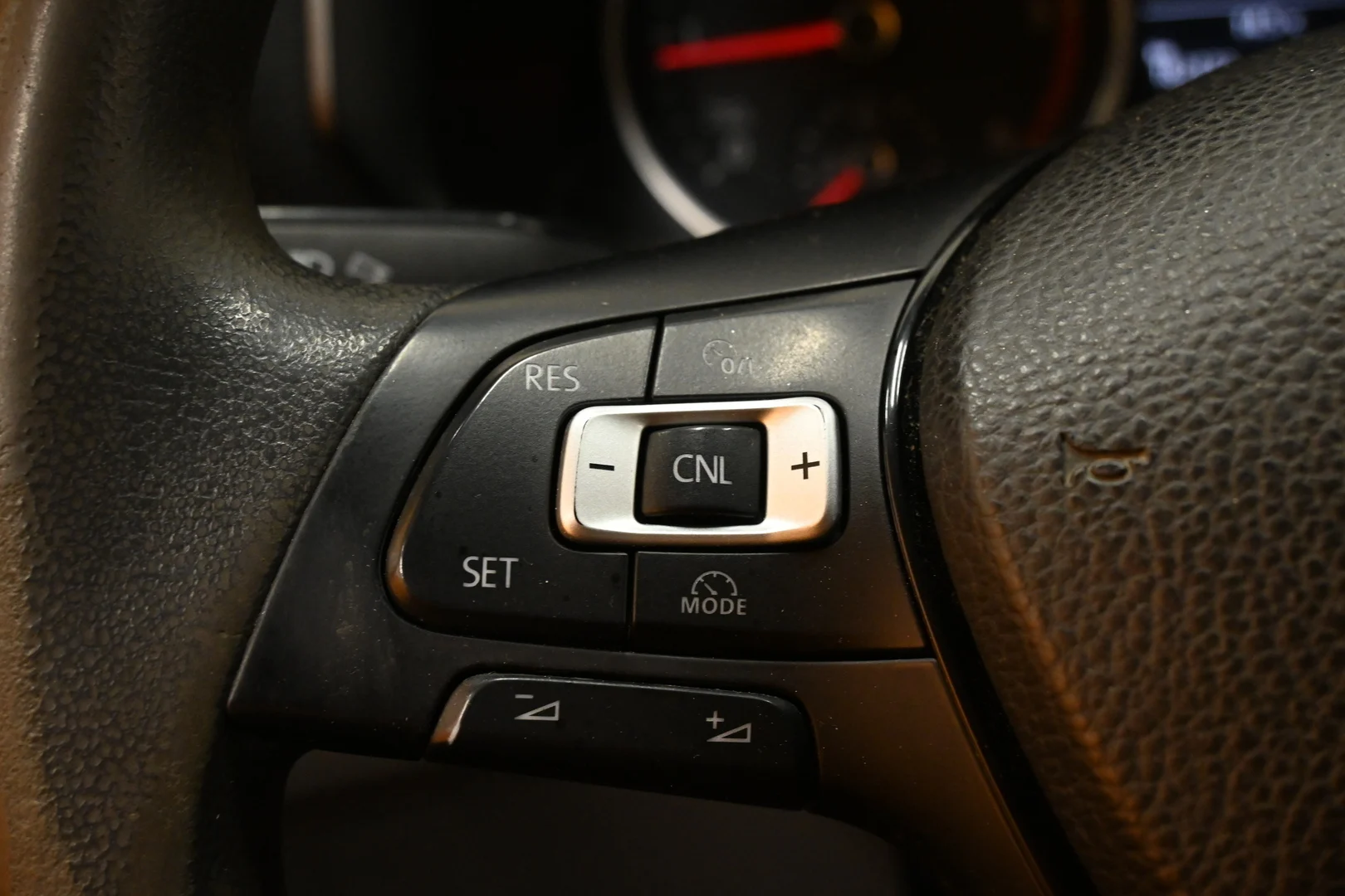 Car Image - 2mHVyWxotyuWy5bZ4BLs4a