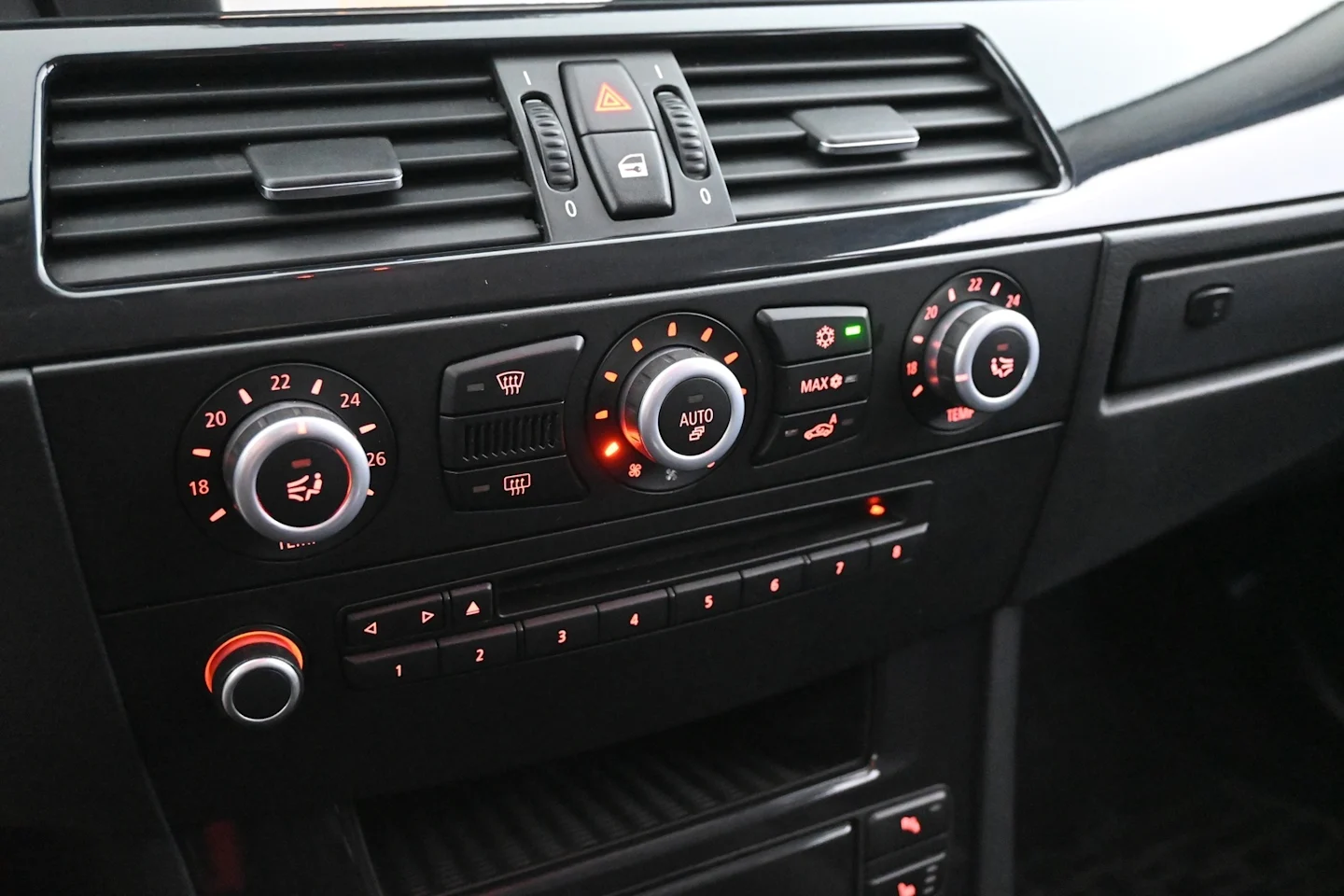 Car Image - mZjI4K01CfPavlRWmPKFT