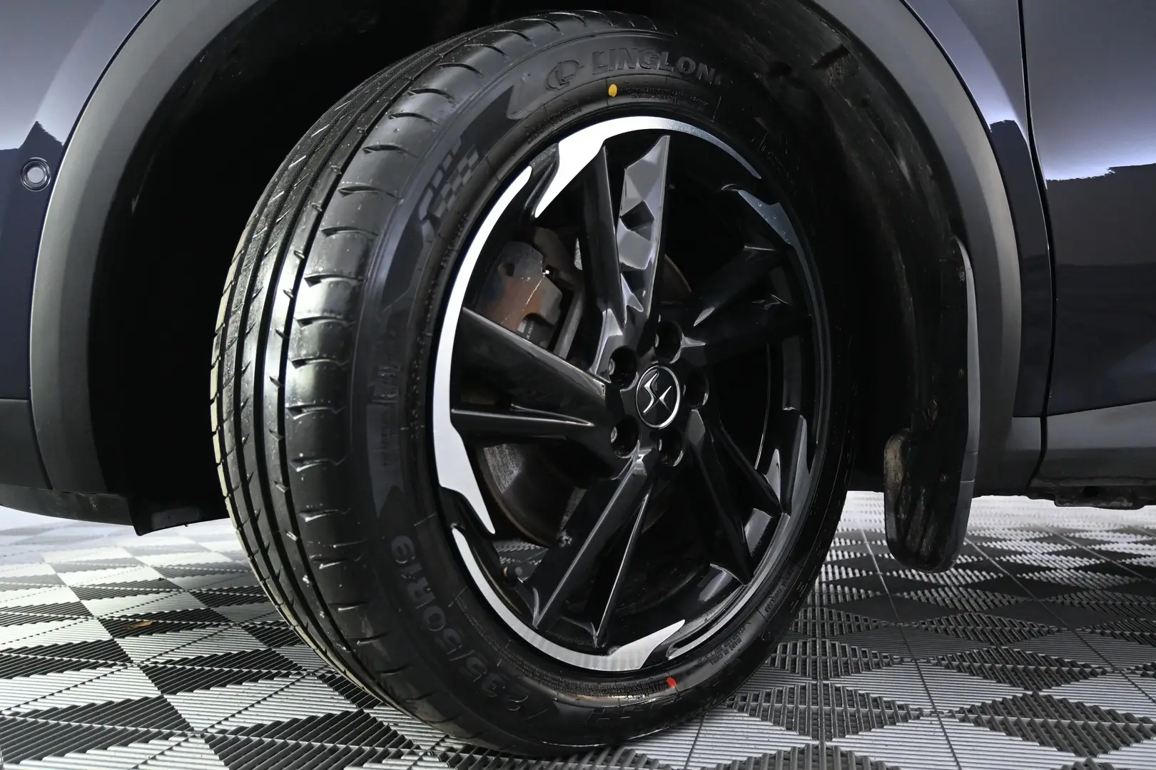Car Image - 5J85kUA72hlcdaQHTDvdjU