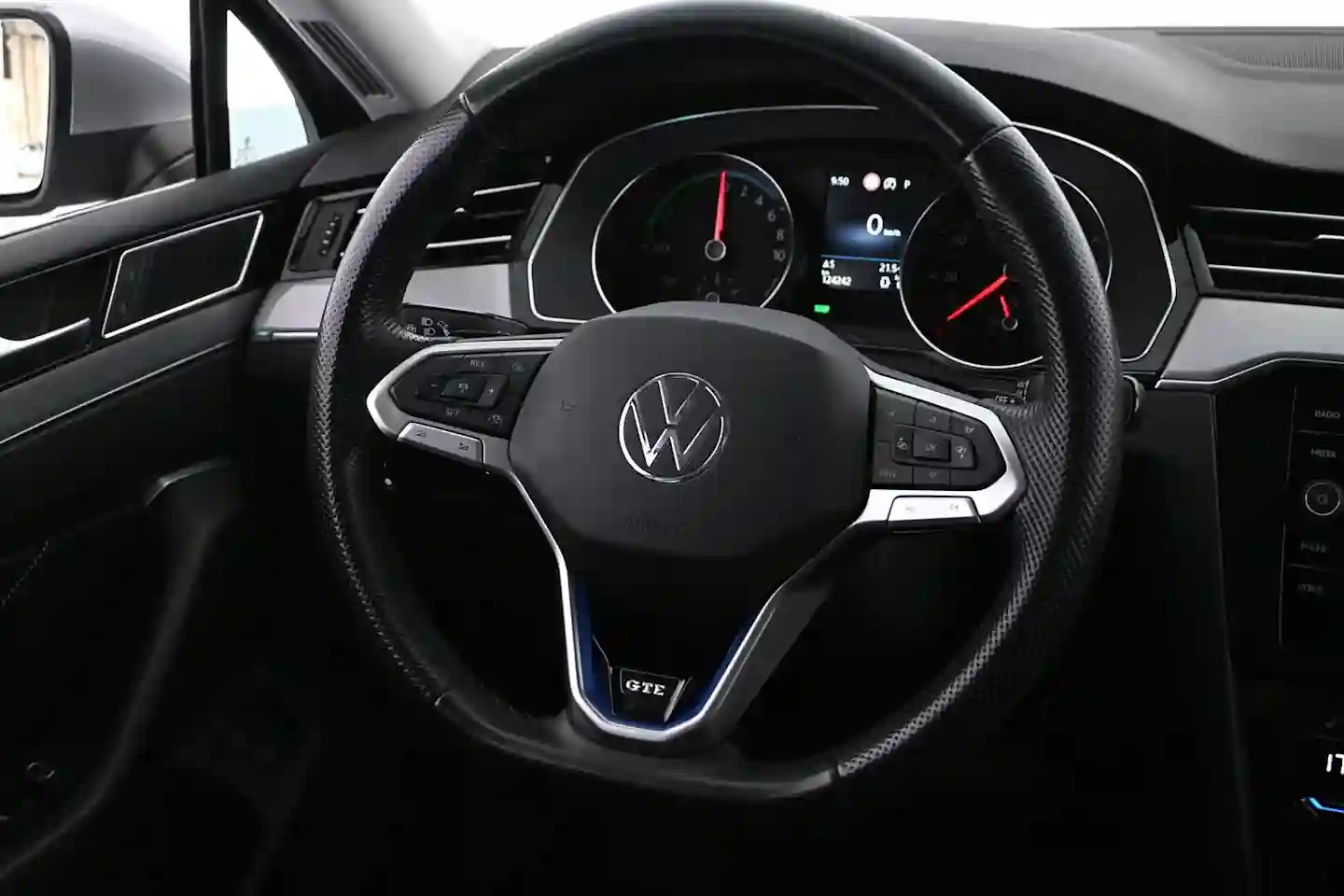 Car Image - 4jGzJJMcN34t4p3lDSfiH5
