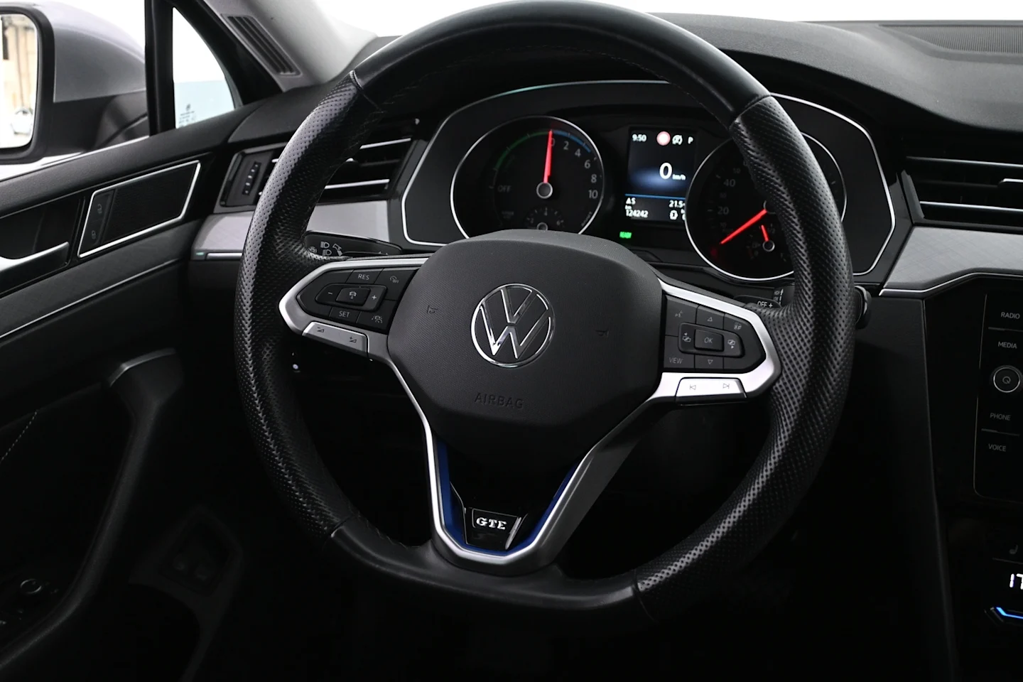 Car Image - 4jGzJJMcN34t4p3lDSfiH5