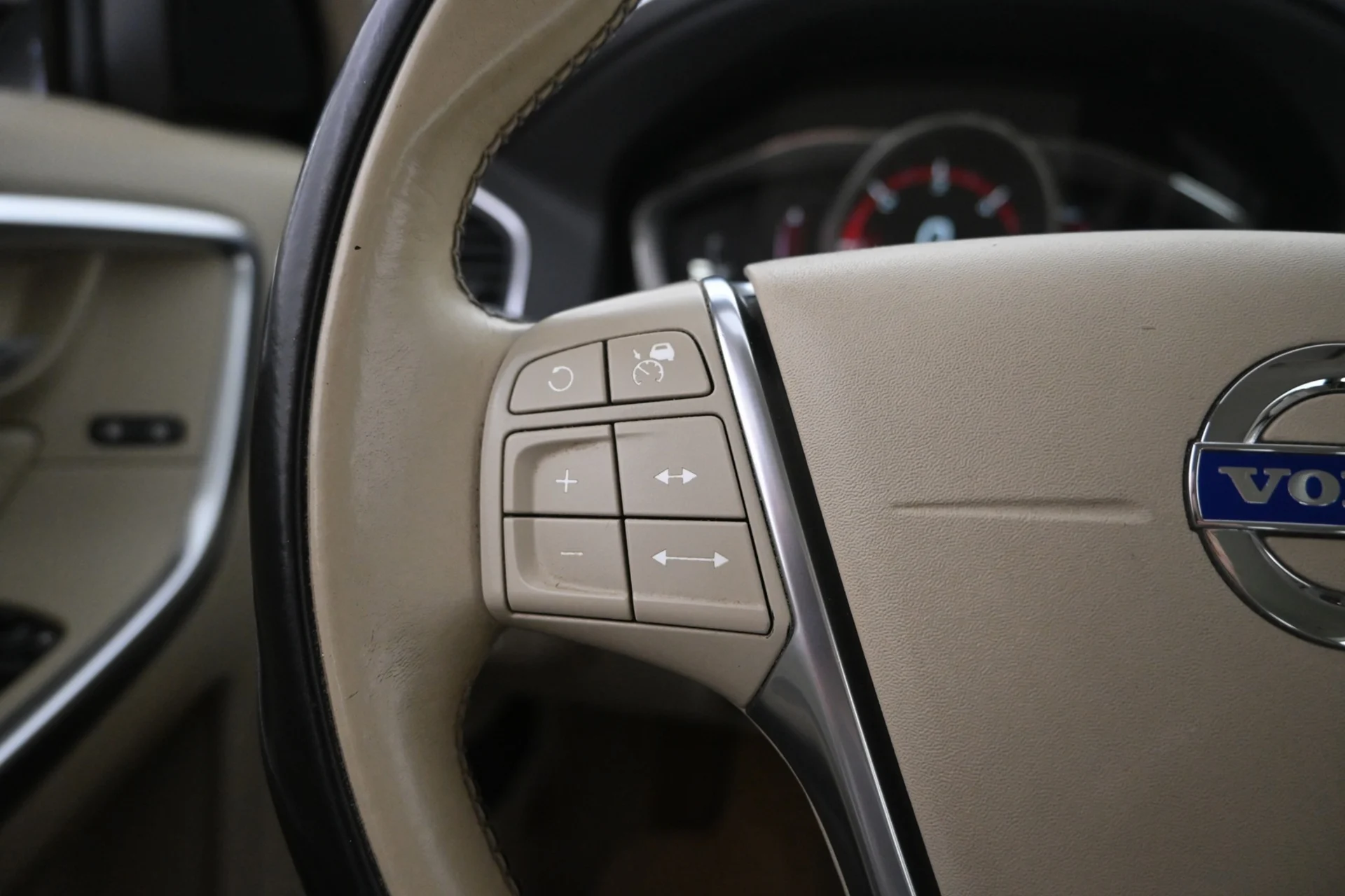 Car Image - 5j0LwqEGutwKdvt0XGpepn