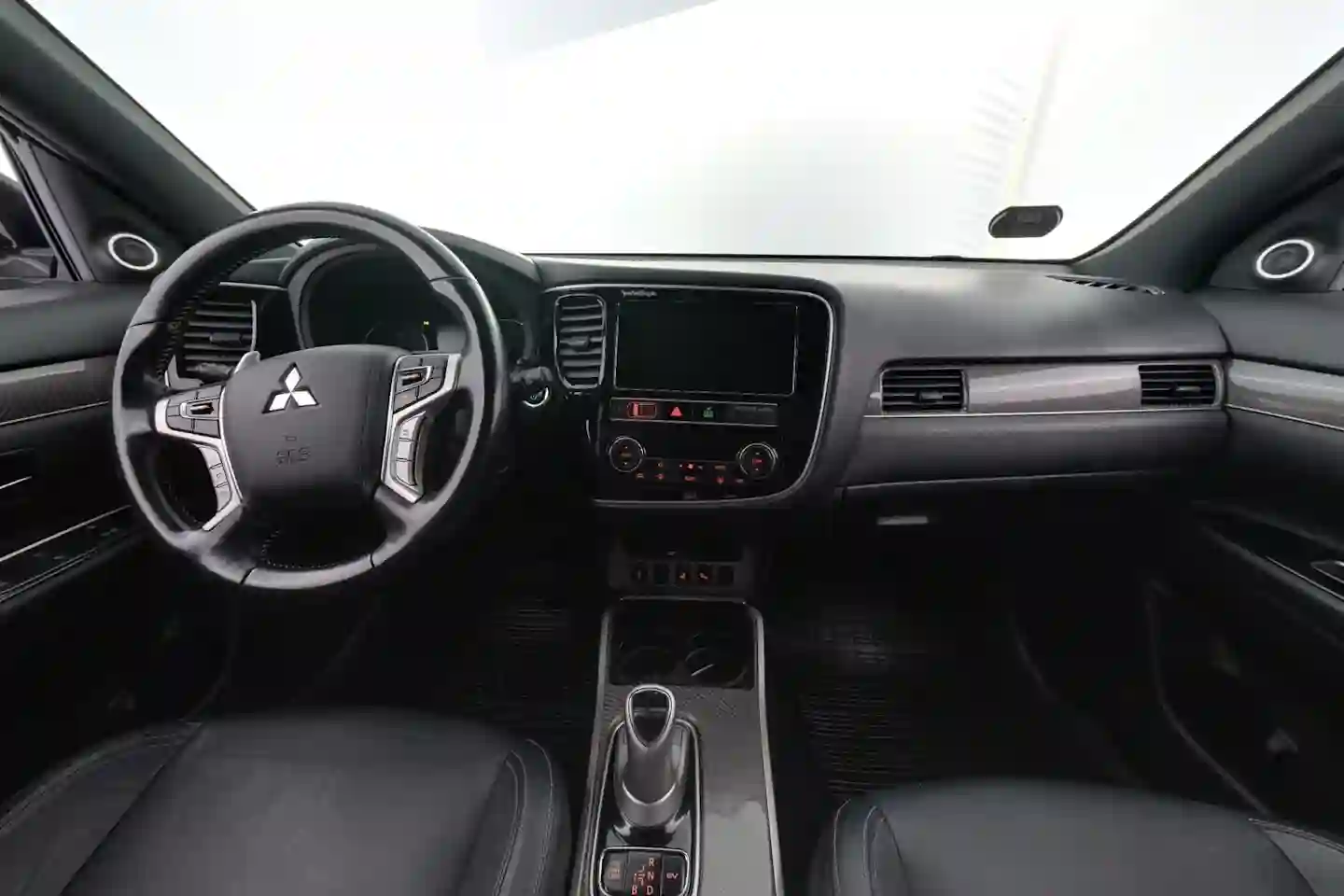 Car Image - 5CiSC8FdWvO6PMbob4eNrA