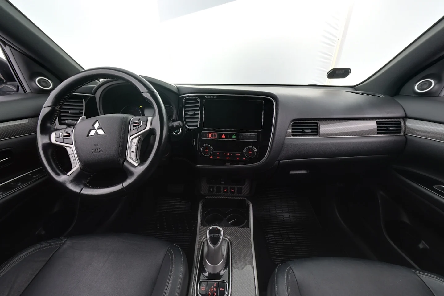 Car Image - 5CiSC8FdWvO6PMbob4eNrA