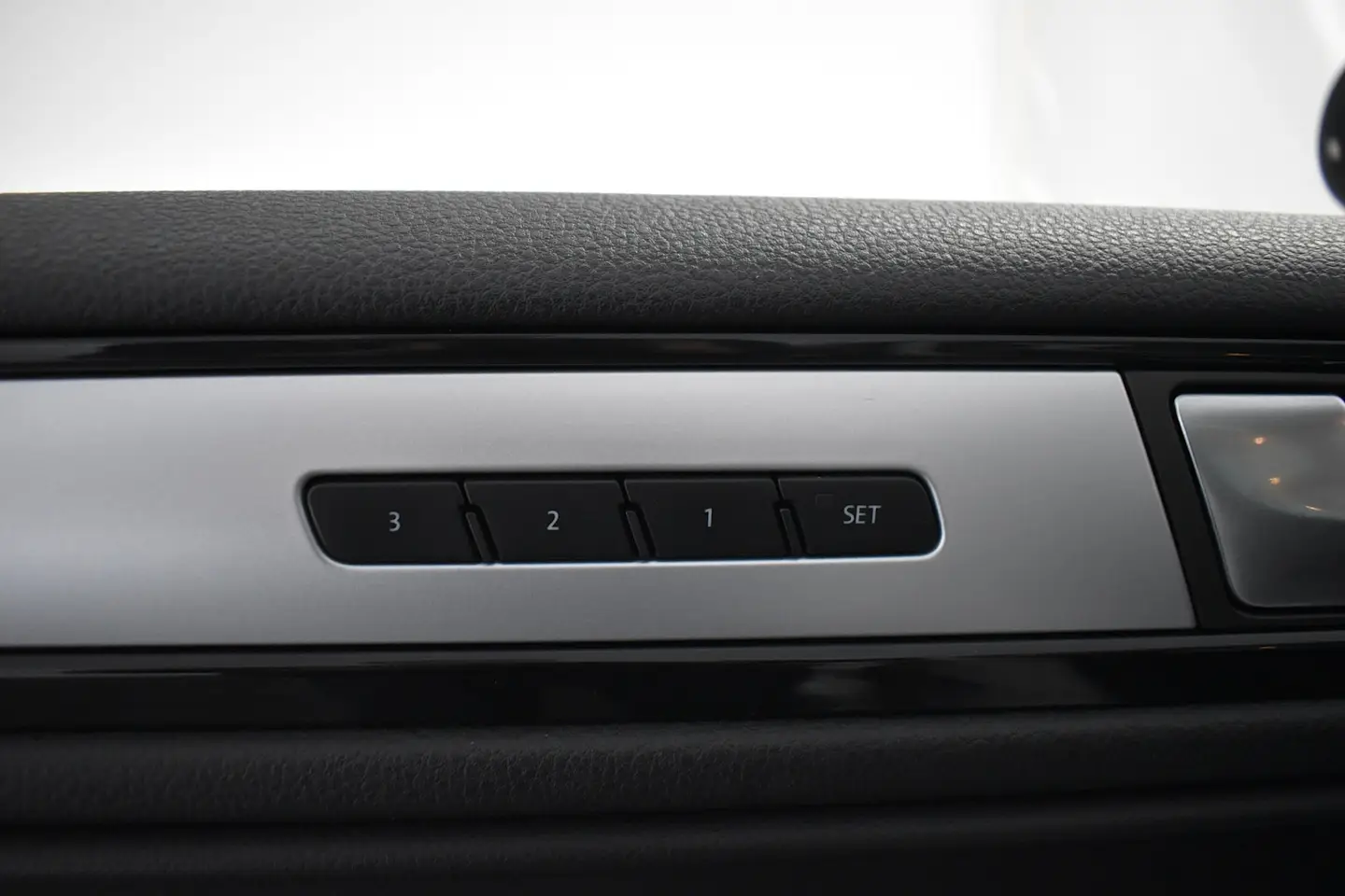 Car Image - 2a7h2zXA7gkyf8r9iN0F8V