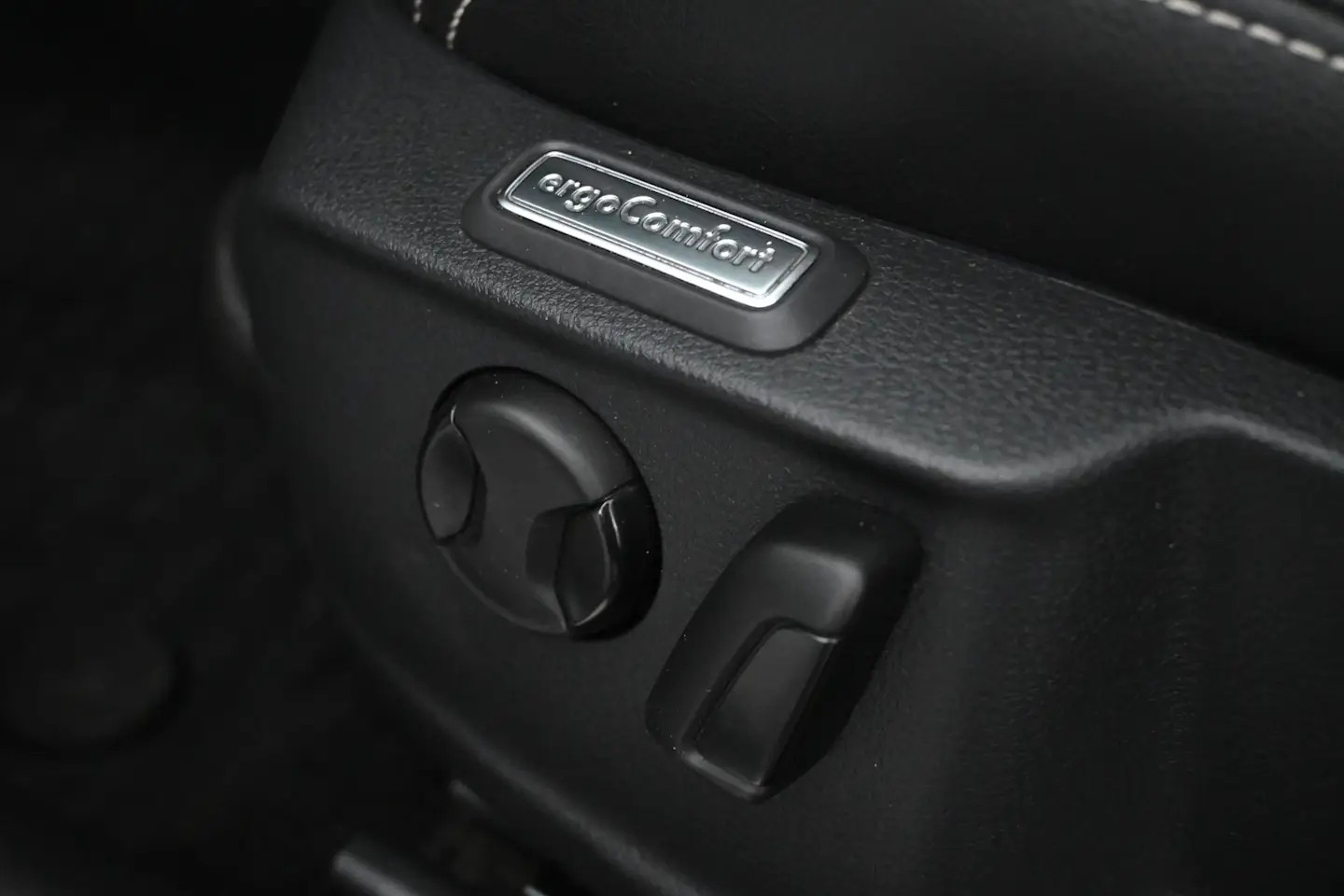 Car Image - 2FczeDDtWsb0OPE6DSYiQD