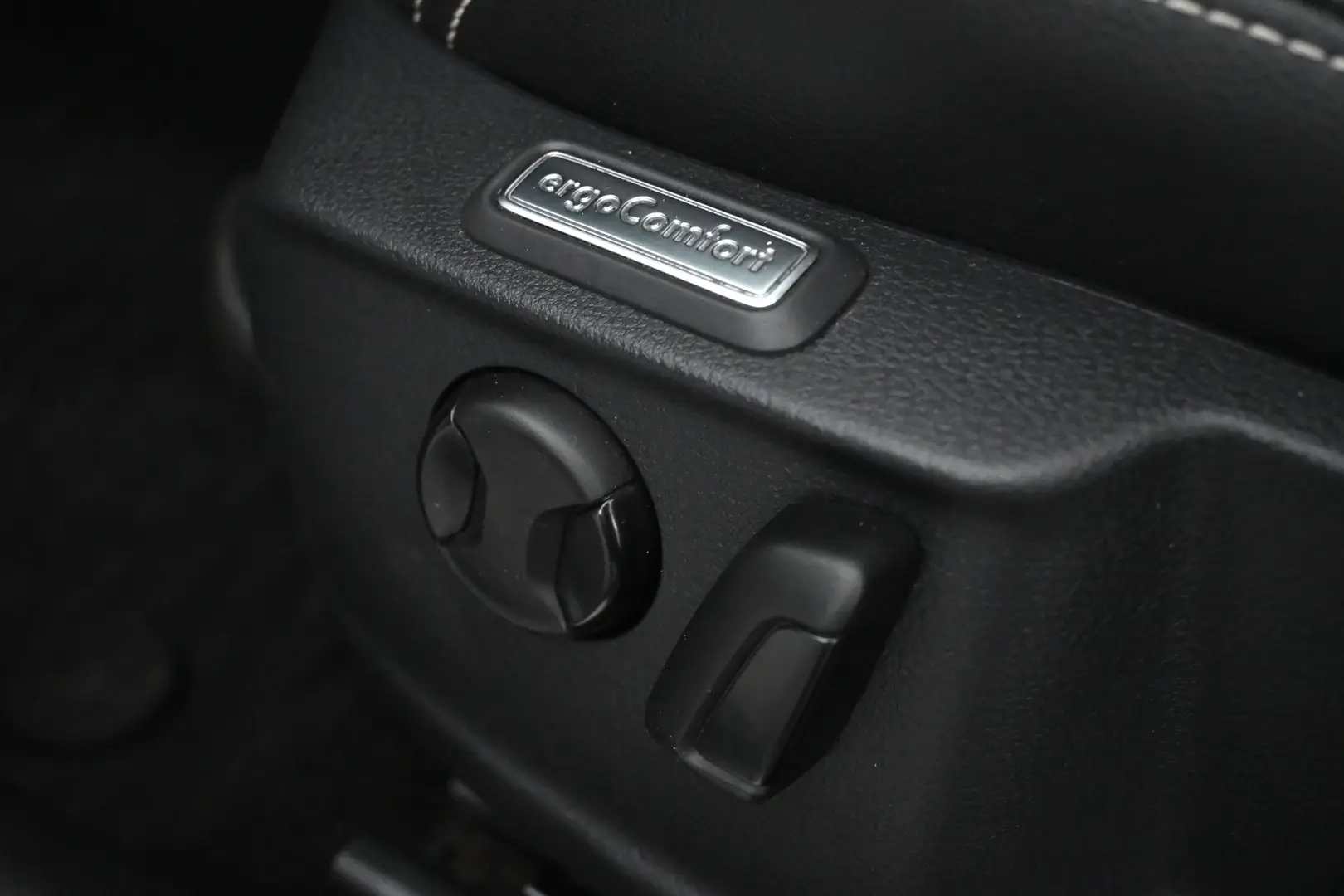 Car Image - 2FczeDDtWsb0OPE6DSYiQD