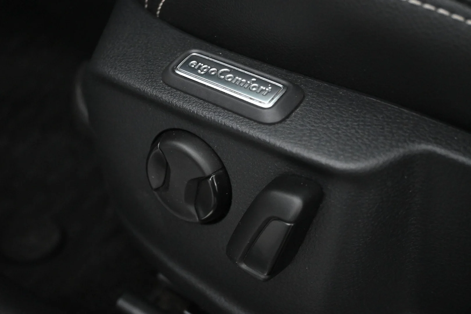 Car Image - 2FczeDDtWsb0OPE6DSYiQD