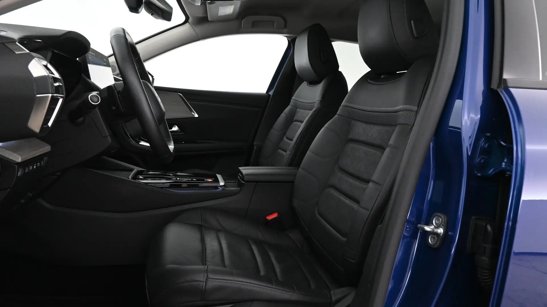 Car Image - 7auz4mGEqwP31sboCBlBDc