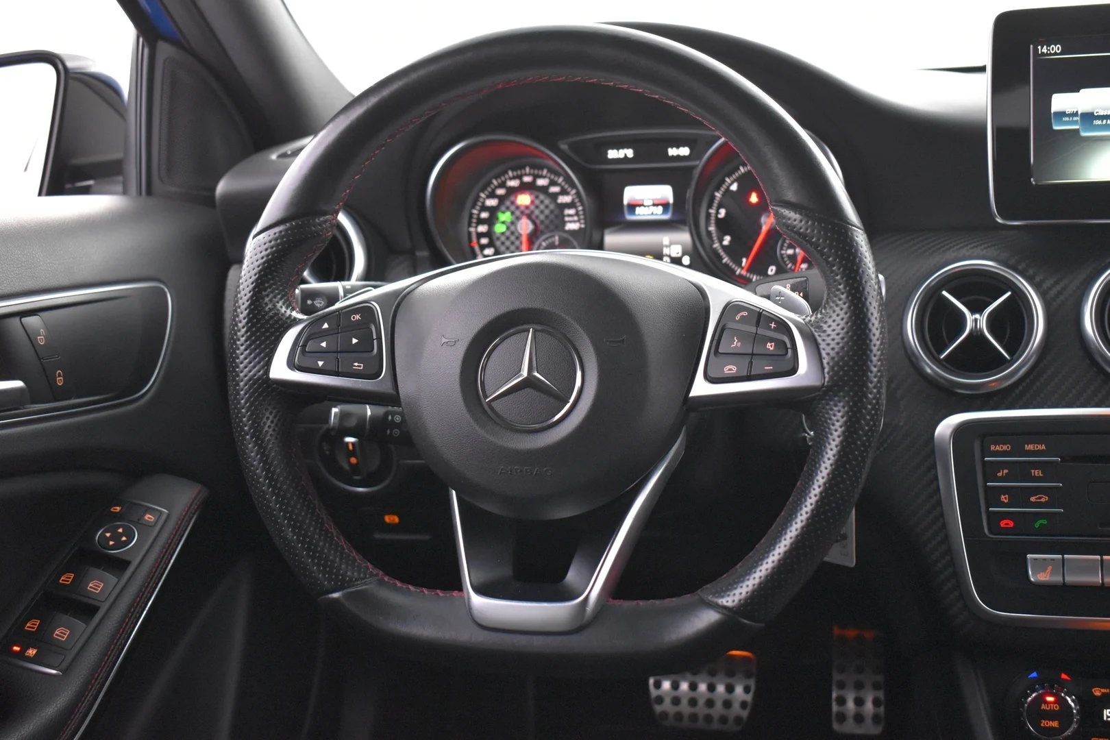 Car Image - 5TwInnuepb1KtNCkUn4YGE