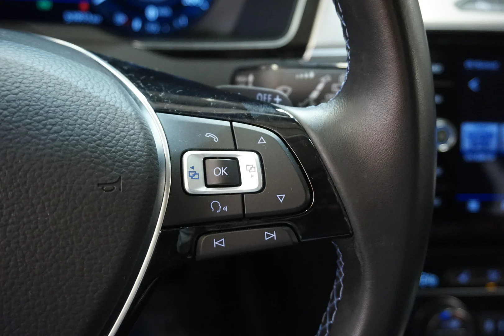 Car Image - h4SpNEH35L6WTqGa37fQg