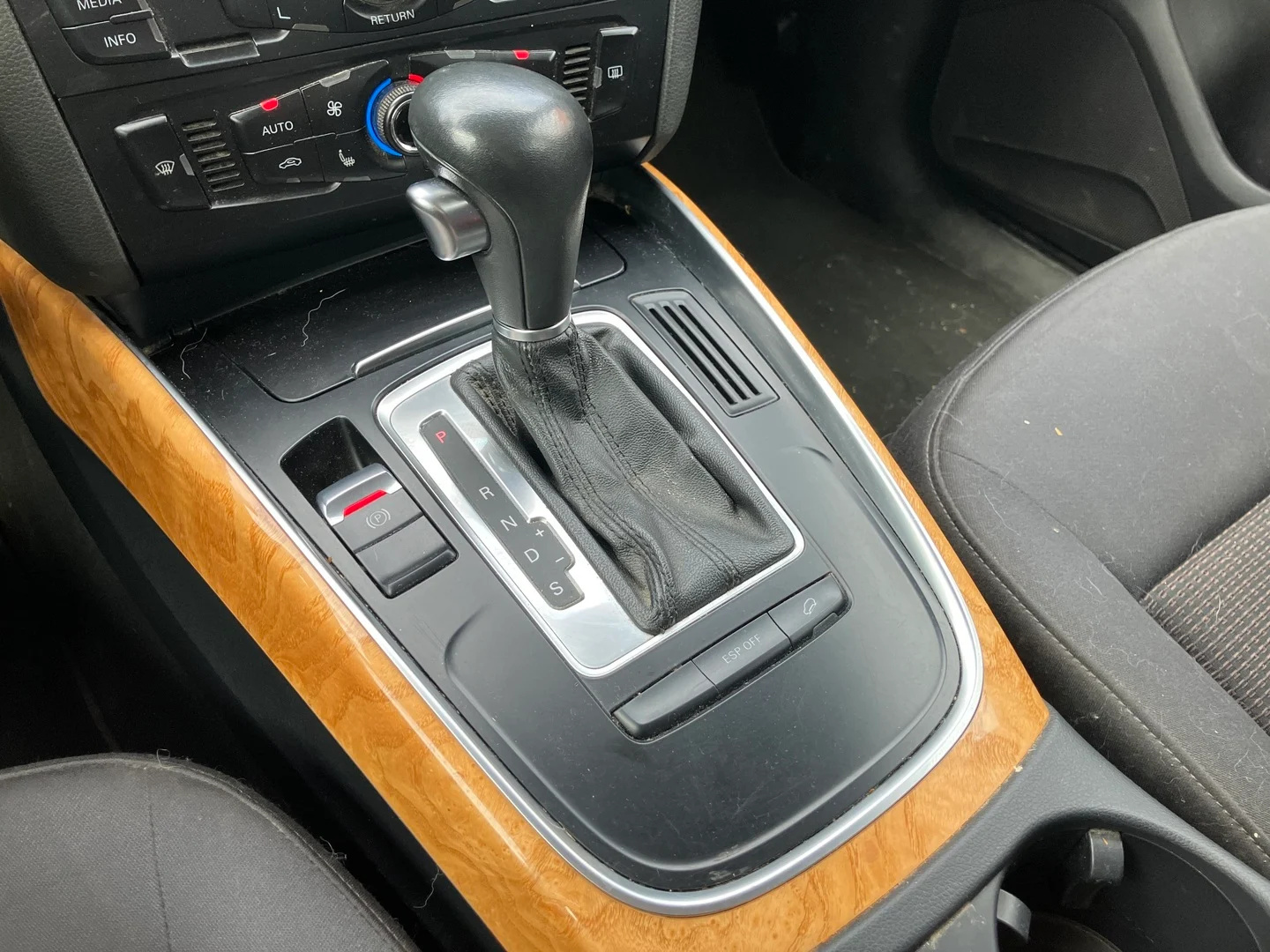 Car Image - 4rIshXltDDBf8pCnof1pBK