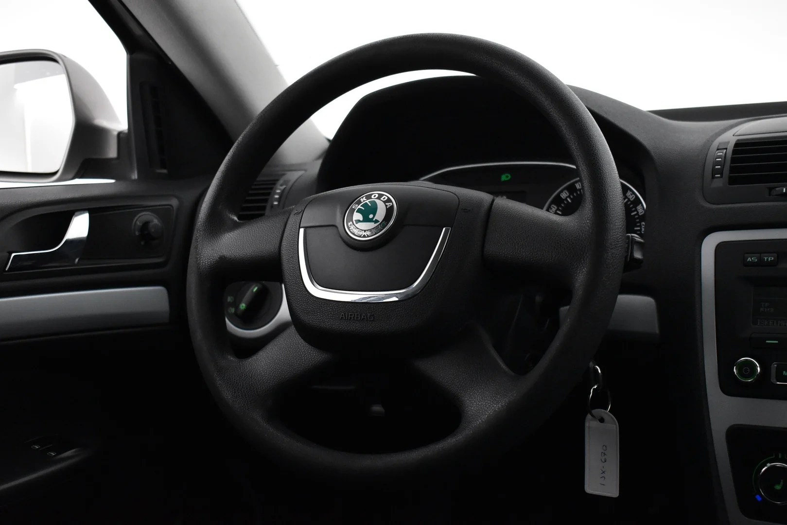 Car Image - 3fK1o6EmN59QyoxW0ZczVF