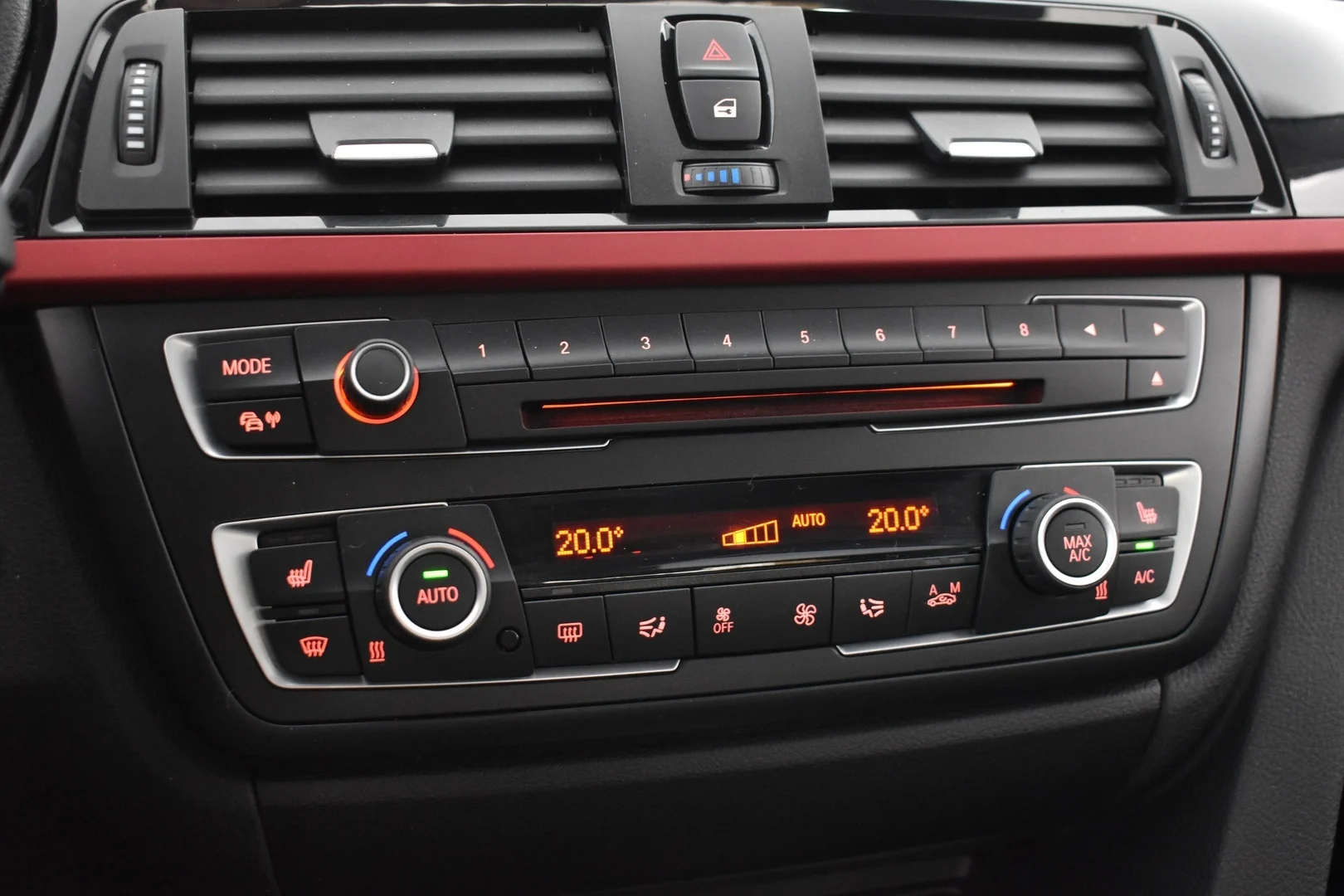 Car Image - 18Pw77XRT5QOLdeS0y6s7X
