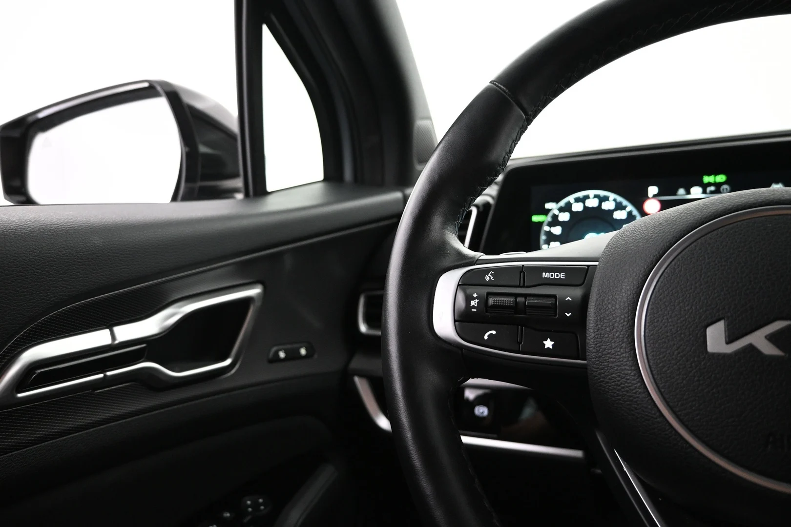Car Image - 1yqdAczyaTzx3g9MVCuj0G
