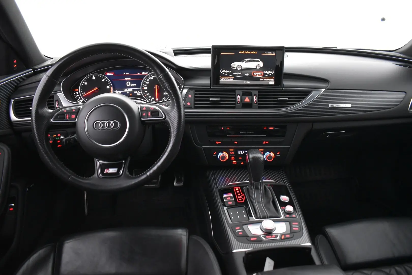 Car Image - 3nFUvN1M9aJVHc8W7sVHe3