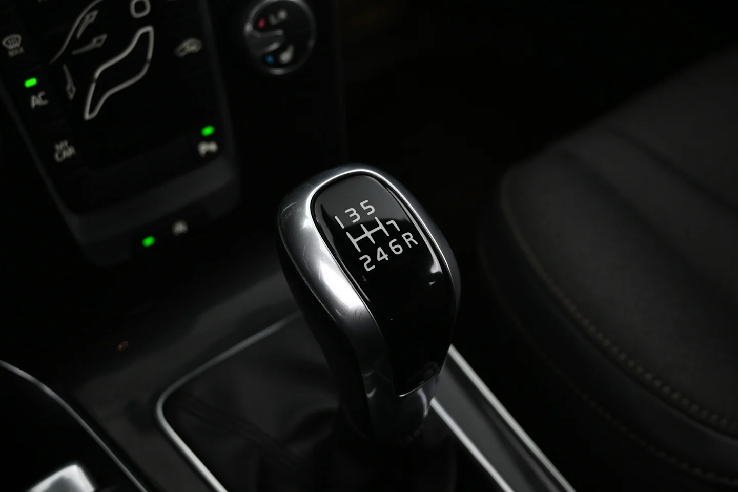 Car Image - K0ThCcFakw1bvtC0641qJ