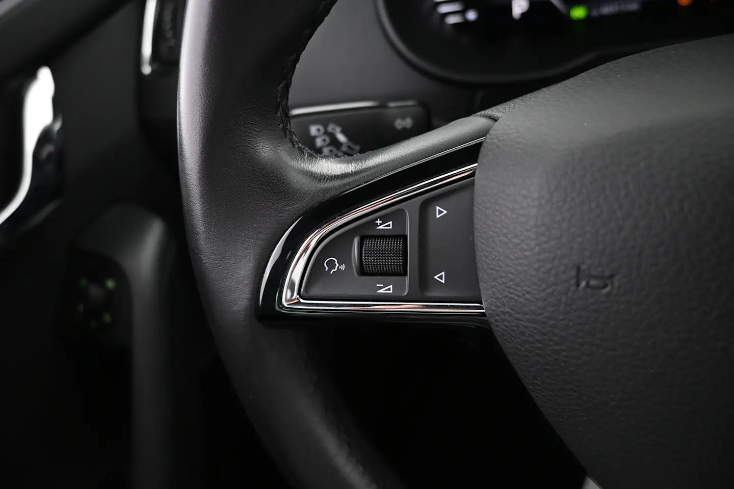 Car Image - 3i5Vgvp69GSWuHg4r5wggc