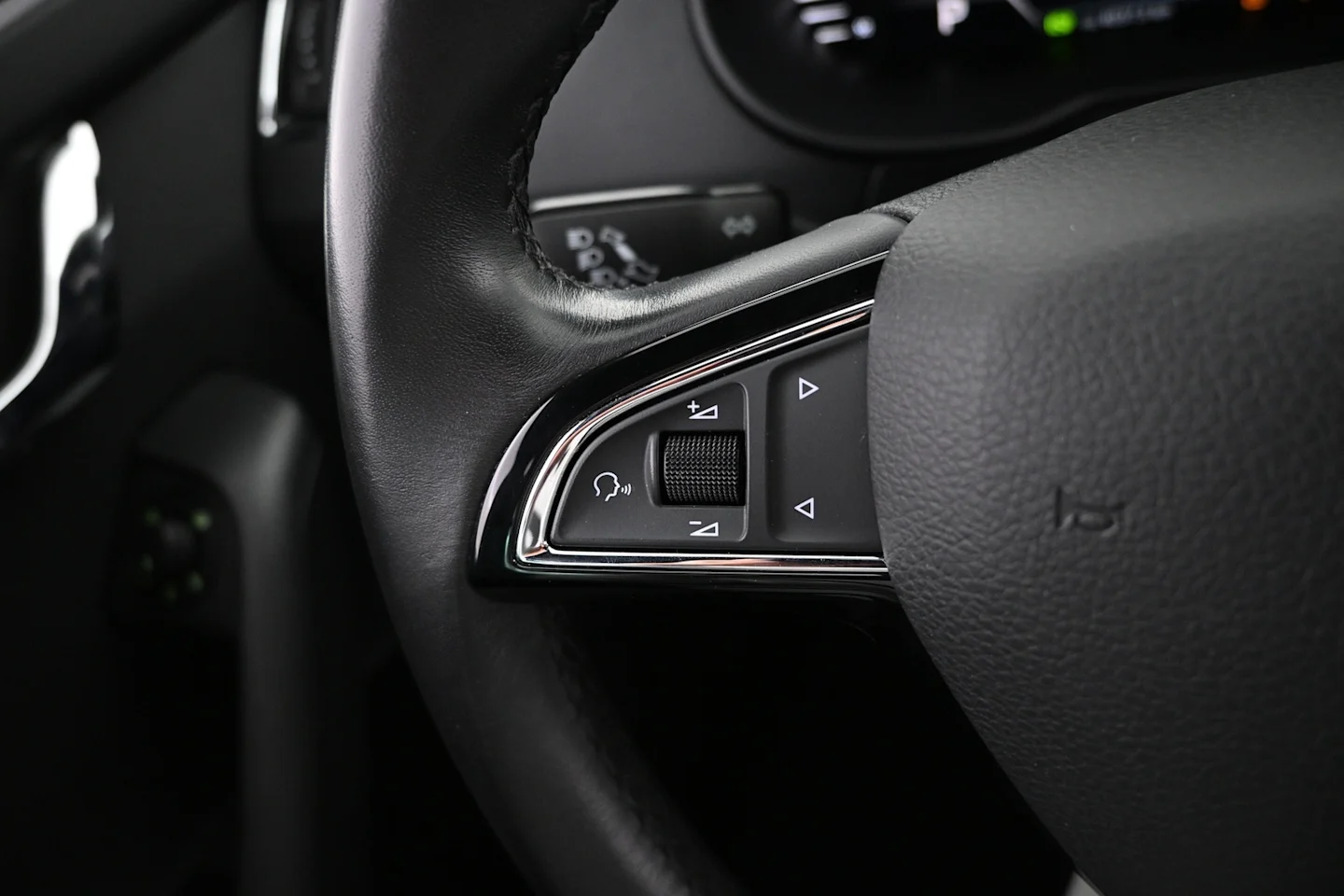 Car Image - 3i5Vgvp69GSWuHg4r5wggc