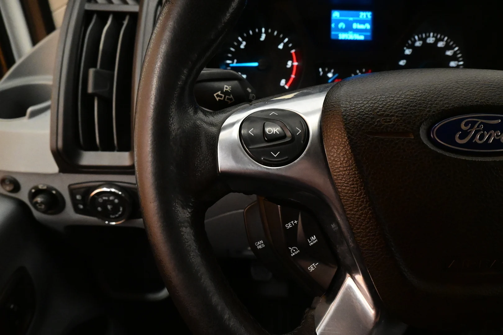 Car Image - 7ix5fn1fAbQuVOxMwZhYxb