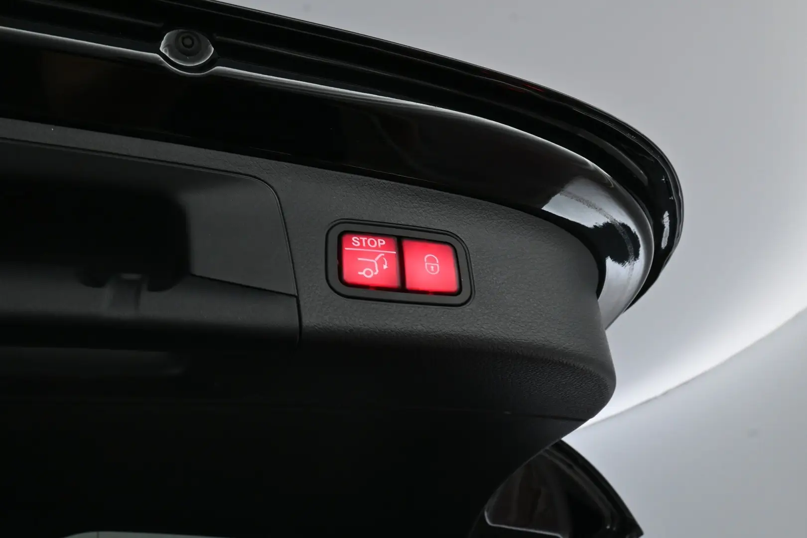 Car Image - 5B15sBUq2WDPQjcdk1xMyT
