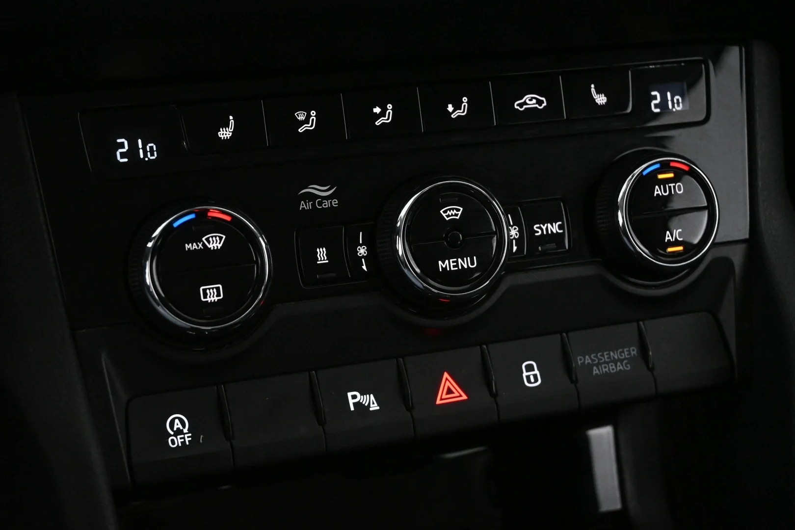 Car Image - 5DtuxscPTD3RSYUuevn1hH