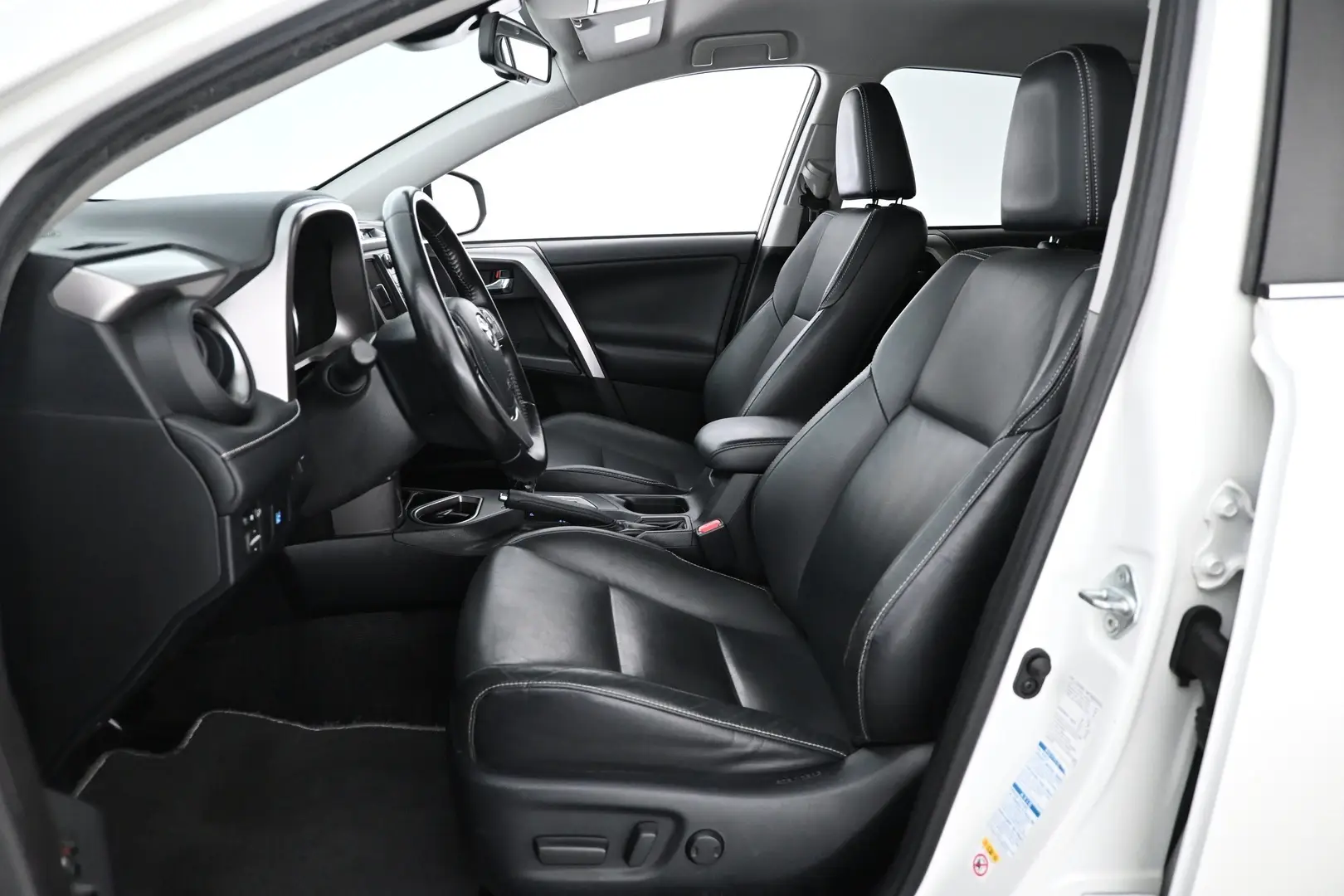 Car Image - 37YC0ZSR9RIP7rUAfIDjdi